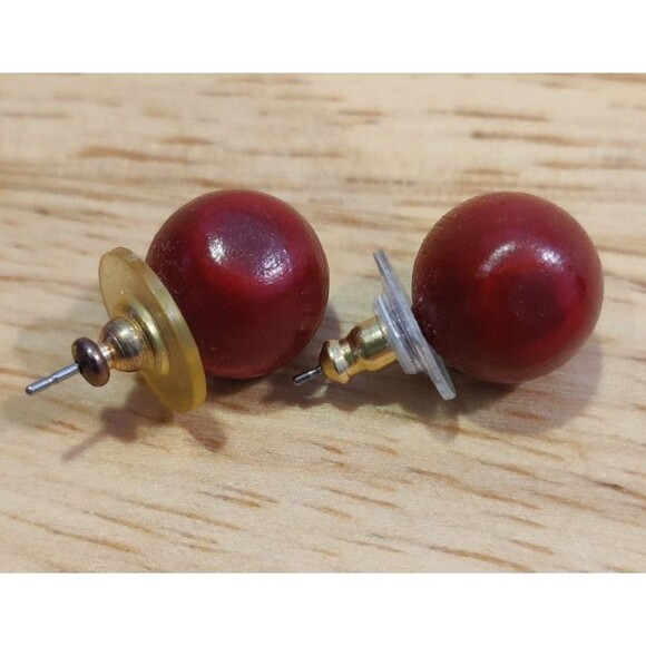 Vintage Costume Red Wooden Apple Stud Earrings - Picture 3 of 3